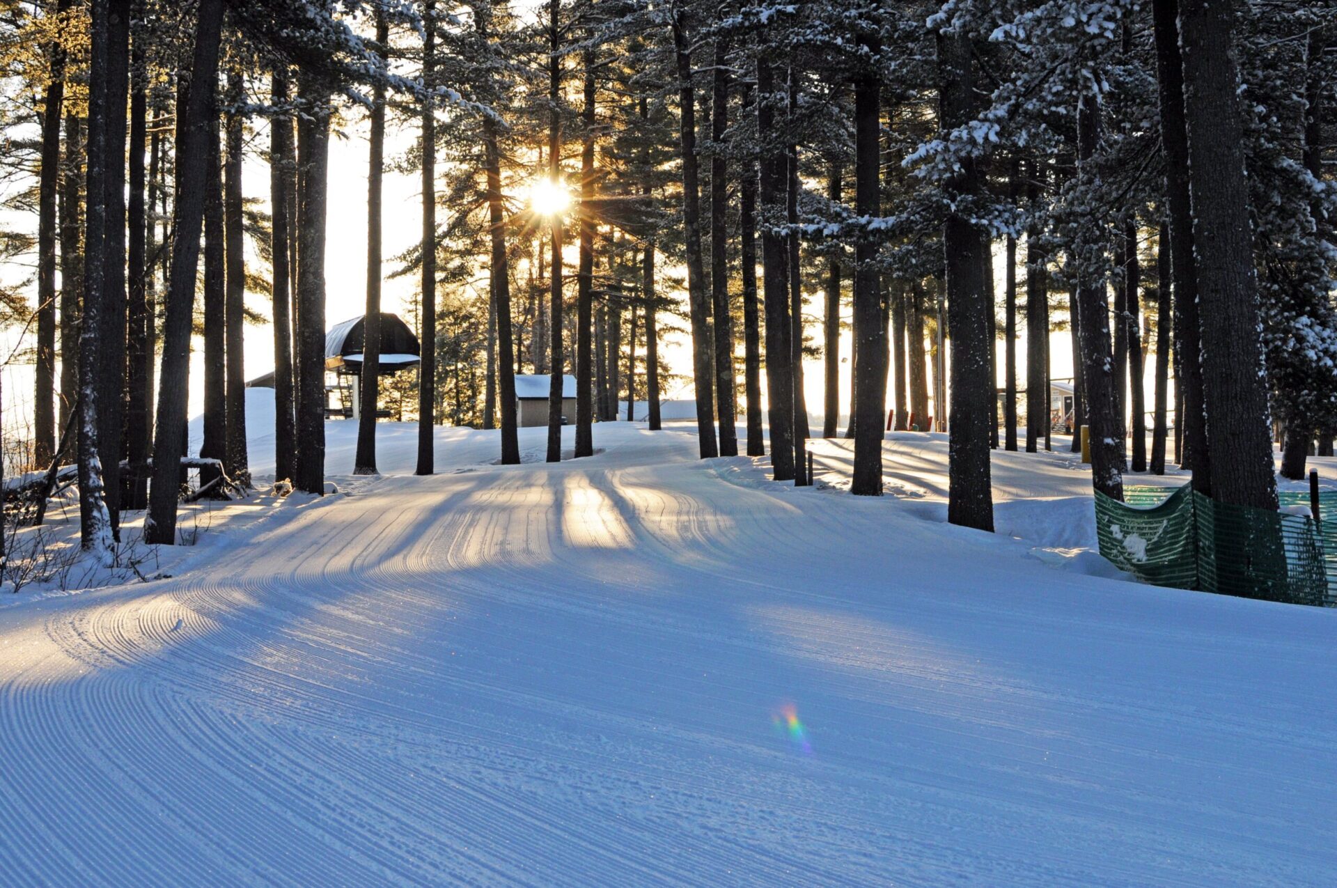 bluebird-morning-after-9-new-snow_51905361229_o-min