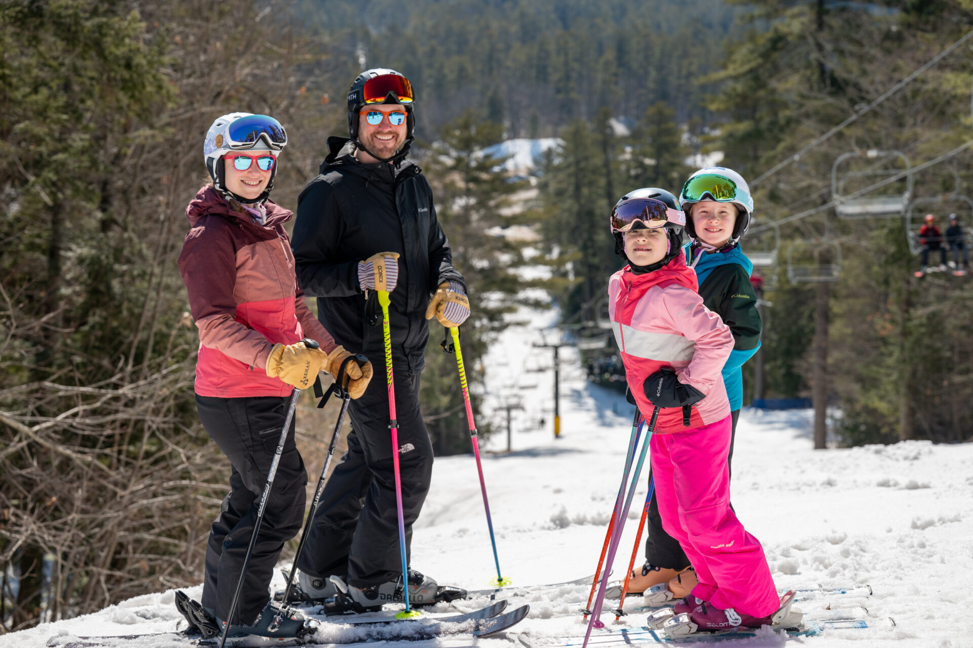 SNOWBOARDER.COM – New Hampshire Ski Area Celebrated for Not Raising Season Pass Prices