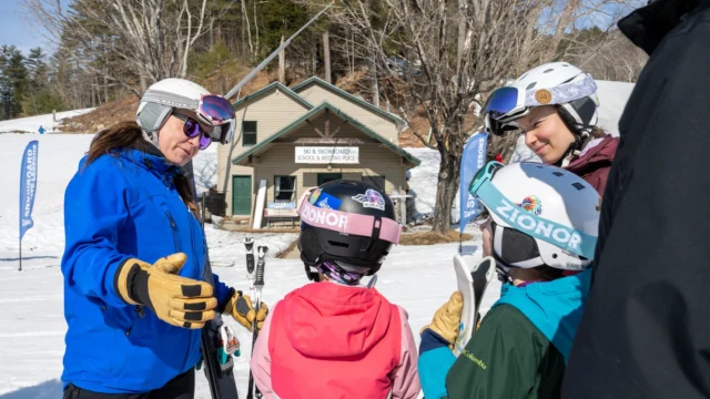 "Awesome spot! All staff and lift operators were so kind! Snow and trails were beautiful. Stayed in a room at King Pine for a family ski weekend and can't speak highly enough of this ski area! Thank you for the great memories!" - Kristen K #TestimonialTuesday #ThankYou 😊🫶🙏